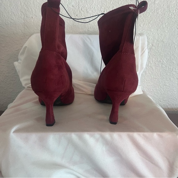 Women's Burgundy Suede look Ankle Boots - Picture 5 of 6